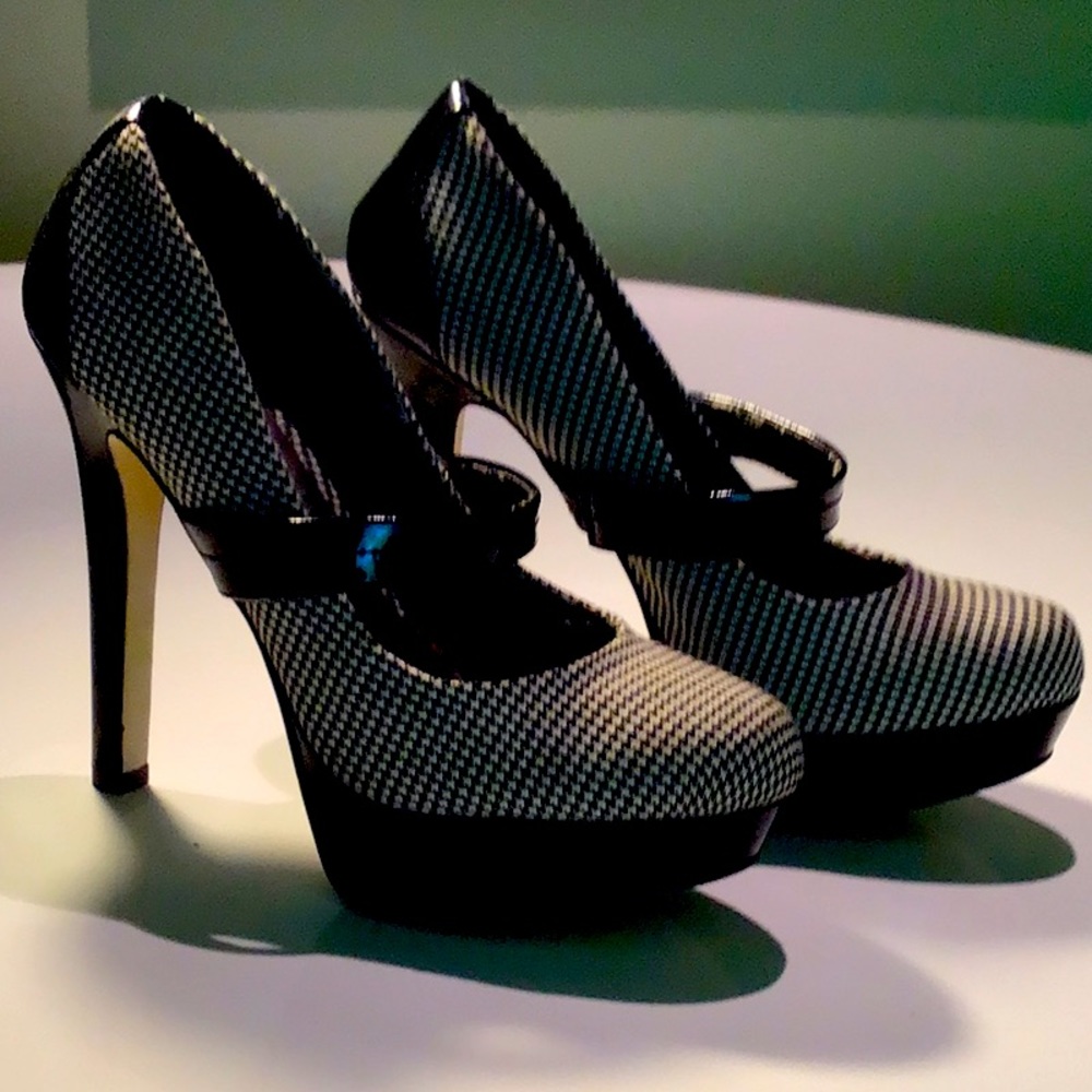 PLAID CLOTH MADDEN GIRL PLATFORM HEELED SHOES WITH STRAP.